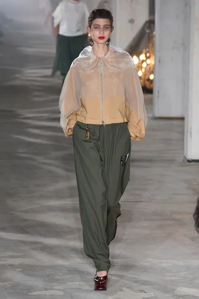 Look 20